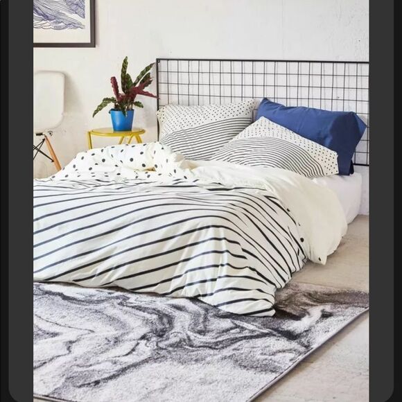 NWT Urban Outfitters Deny Designs Opposites Attract Duvet & Shams Full/Queen - Picture 1 of 6